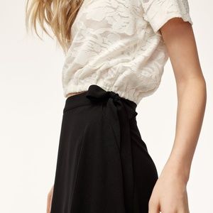 [NWT] Wilfred Eleta Wrap Skirt (Aritzia / Size L)